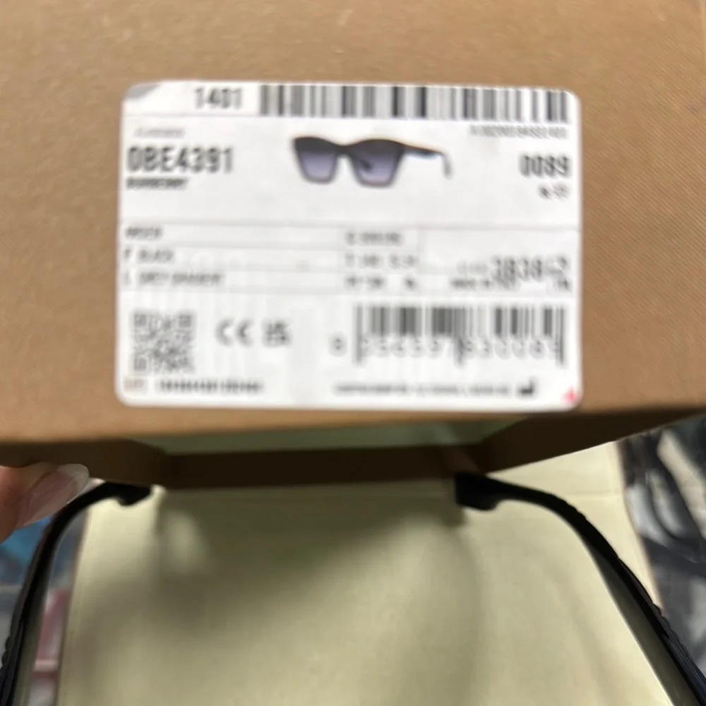 Burberry Arden 0BE4391-300018G Women’s Sunglasses with Case - Picture 7 of 10